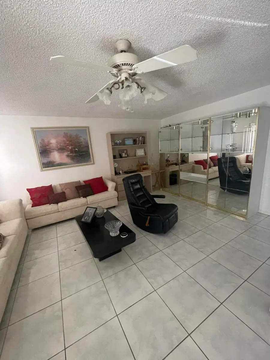 186 Flanders D #186, Delray Beach, FL 33484 - #3