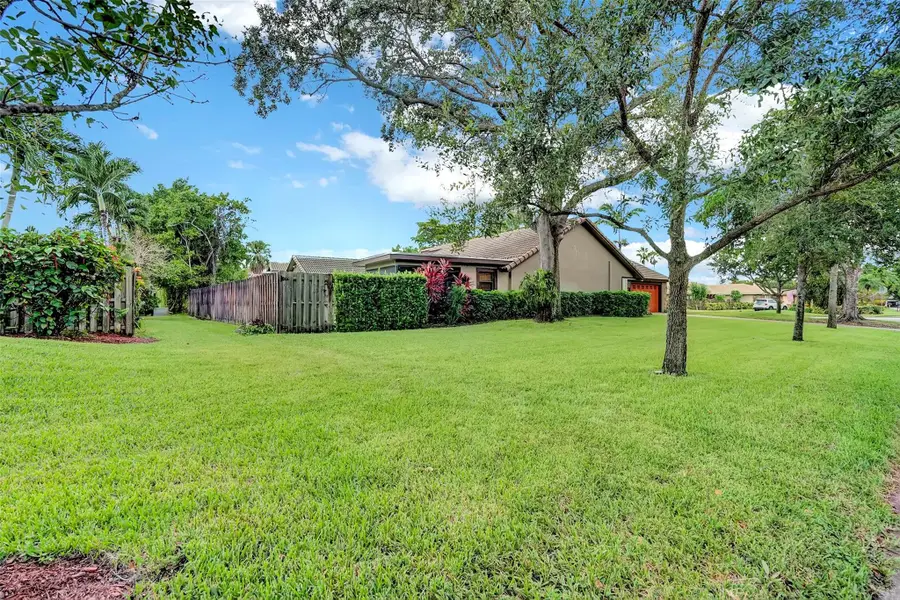 197 NW 104th Avenue, Coral Springs, FL 33071 - #2