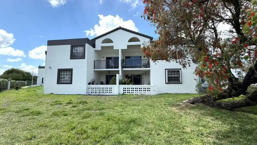 9711 Fontainebleau Boulevard #D105, Miami, FL 33172 - #3