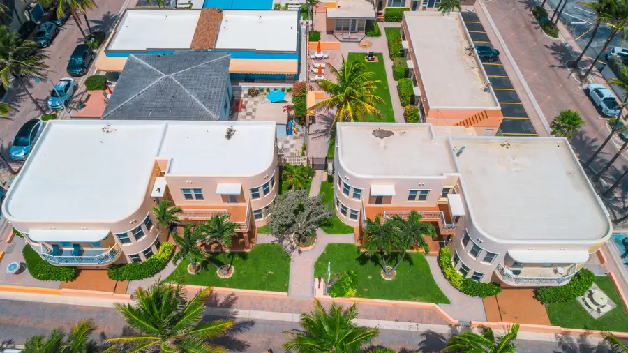 311 Connecticut Street #4, Hollywood, FL 33019 - #2