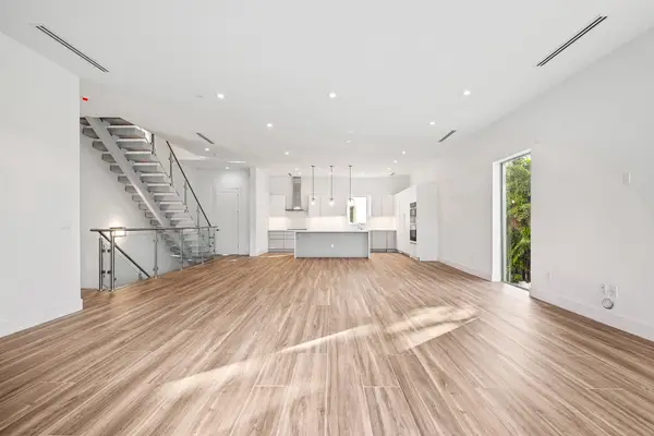 11 SE 11th Avenue, Fort Lauderdale, FL 33301