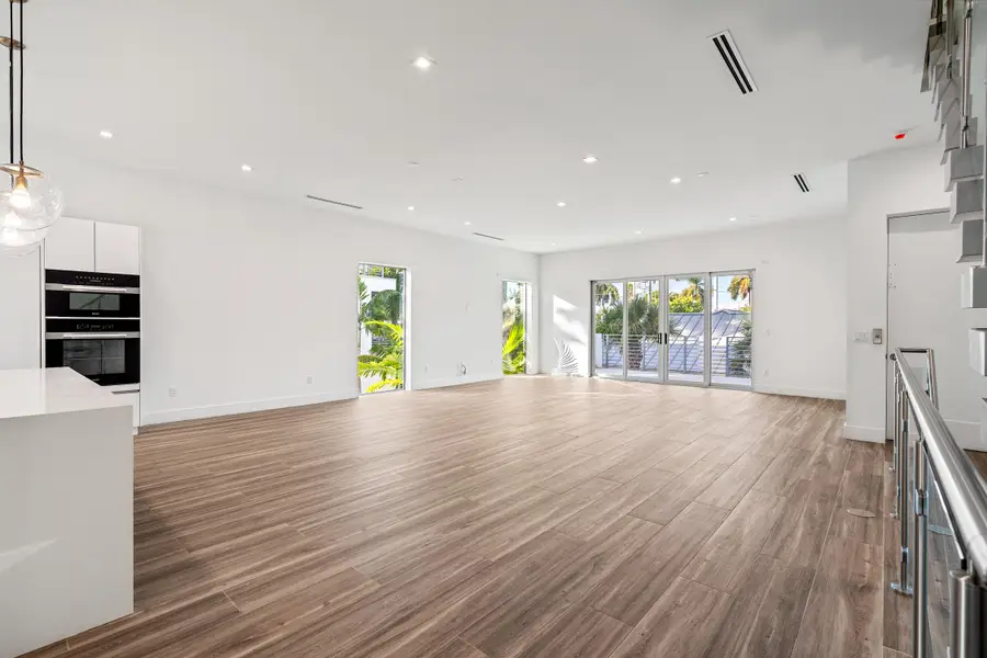 11 SE 11th Avenue, Fort Lauderdale, FL 33301 - #3