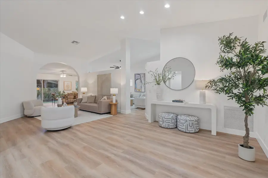 9950 Harbour Lake Circle, Boynton Beach, FL 33437 - #2