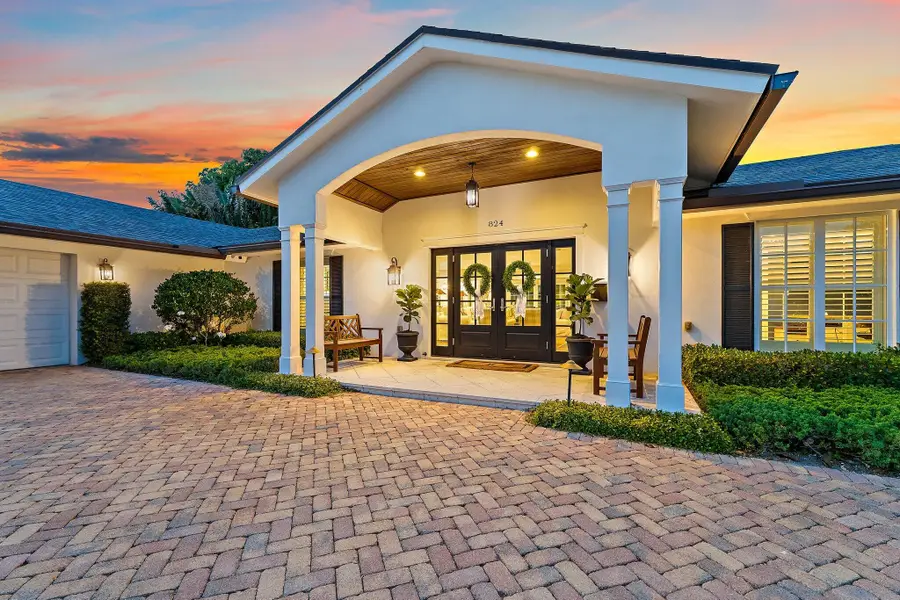 824 Country Club Drive, North Palm Beach, FL 33408 - #3