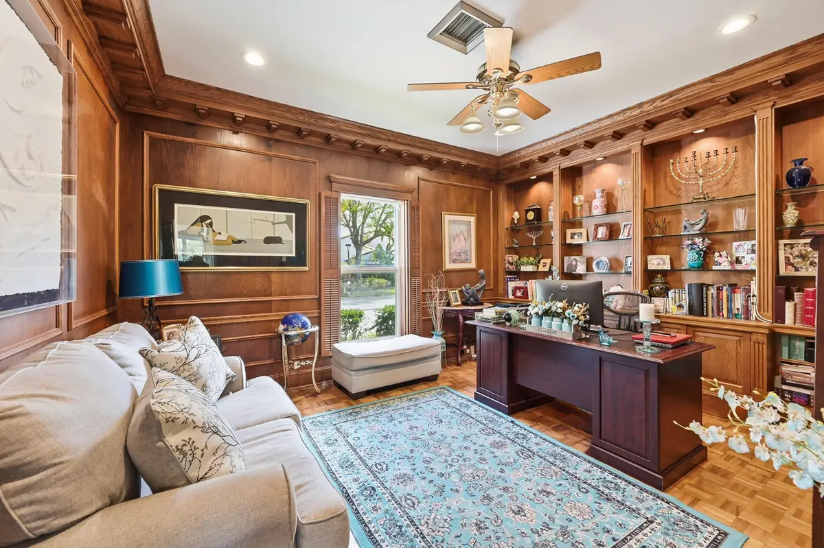 9001 N Lake Dasha Drive, Plantation, FL 33324 - #1