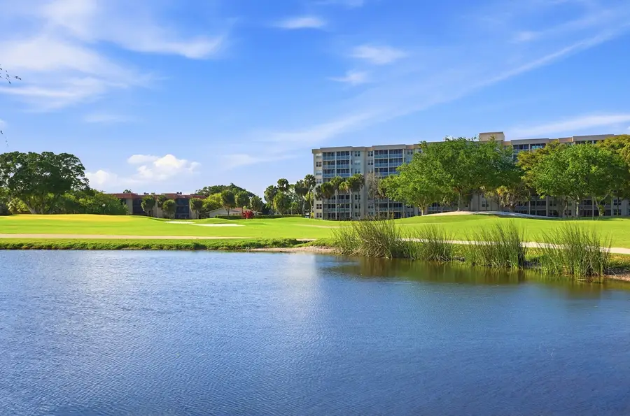 9001 N Lake Dasha Drive, Plantation, FL 33324 - #3