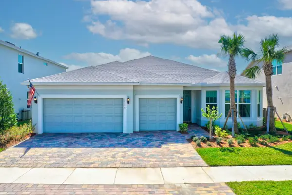 10306 SW Green Turtle Lane, Port St Lucie, FL 34987