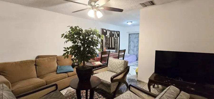 233 SE 26th Avenue, Boynton Beach, FL 33435 - #3