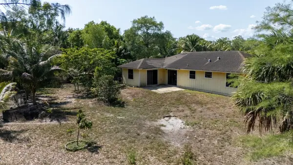 17254 32nd Lane N, The Acreage, FL 33470