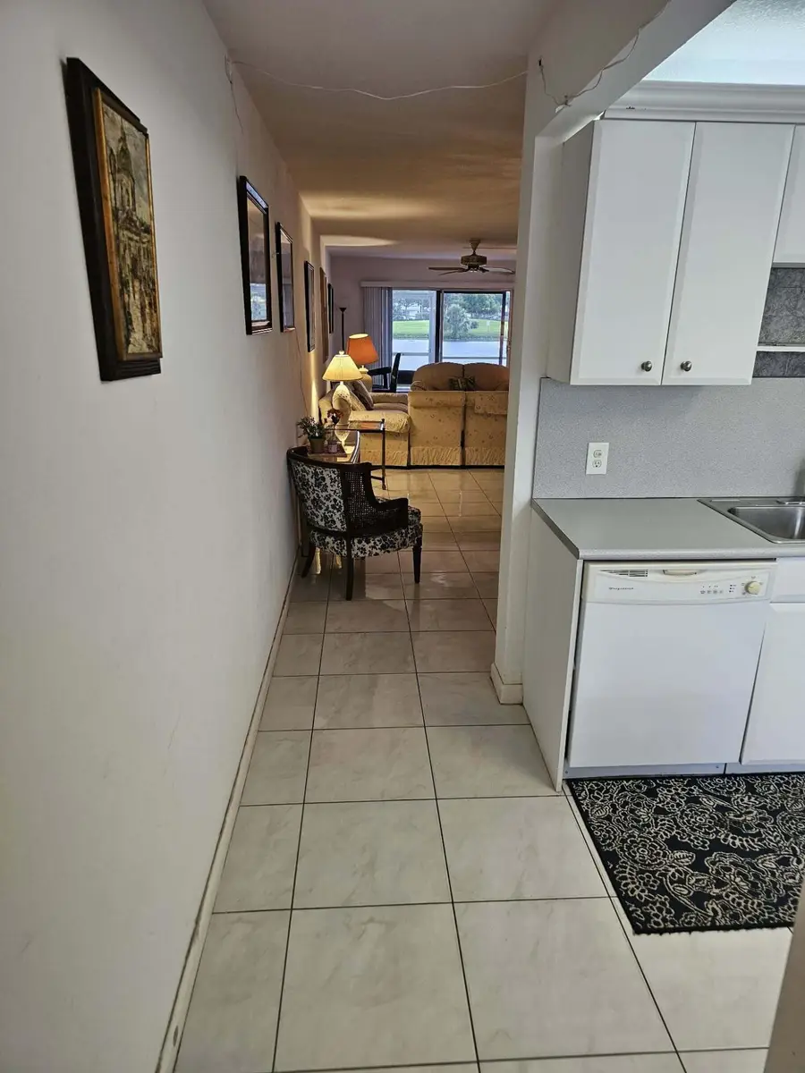 1039 Newcastle C, Boca Raton, FL 33434 - #3