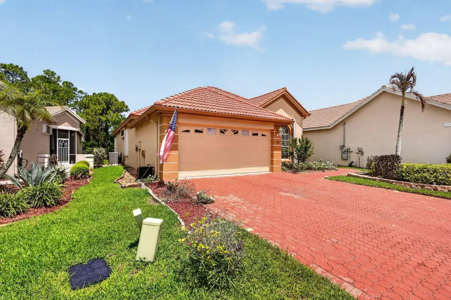 653 SW Munjack Cove, Port Saint Lucie, FL 34986 - #2