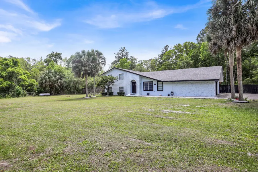 912 S 5th Street, Macclenny, FL 32063 - #2