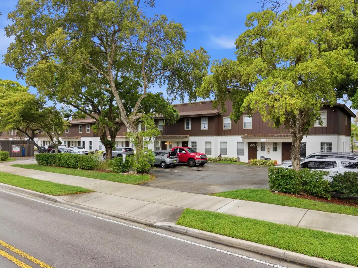 3920 Woodside Drive #Apt 11, Coral Springs, FL 33065 - #1