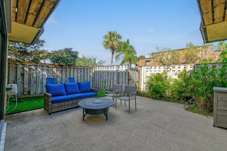 110 N Delaware Boulevard #9b, Jupiter, FL 33458 - #3