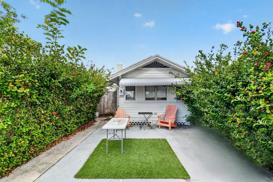 306 N J Street, Lake Worth Beach, FL 33460 - #2