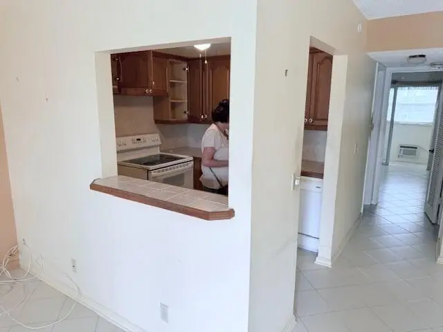 402 Markham S, Deerfield Beach, FL 33442 - #2