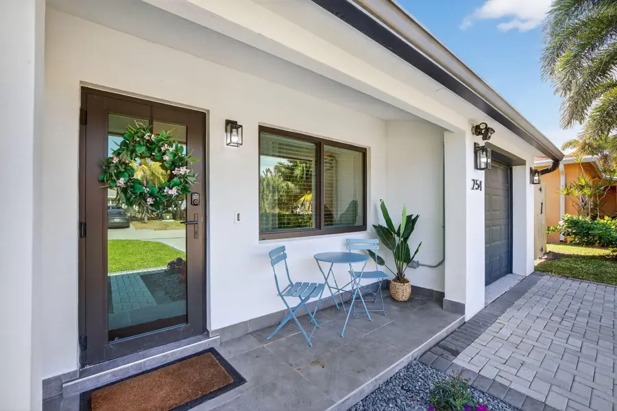 254 NE 20th Street, Delray Beach, FL 33444 - #2