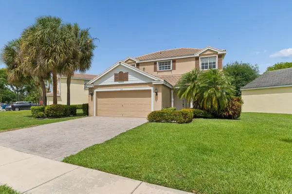 113 Canterbury Place, Royal Palm Beach, FL 33414