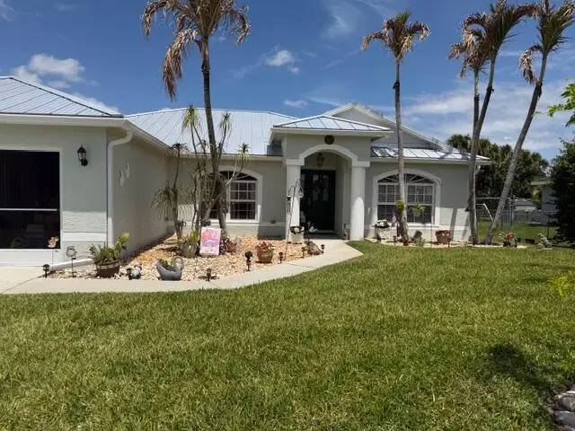 925 SW Worcester Lane Sw, Port Saint Lucie, FL 34953 - #2