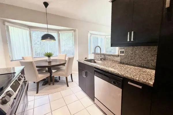 9202 NW 9th Court, Plantation, FL 33324