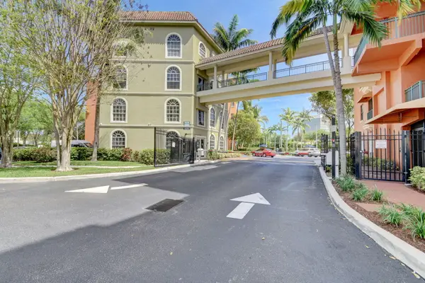 1610 Presidential Way #309, West Palm Beach, FL 33401