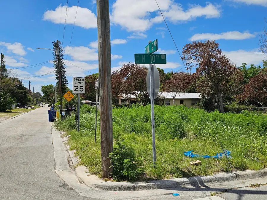 1004 Avenue G, Fort Pierce, FL 34950 - #3