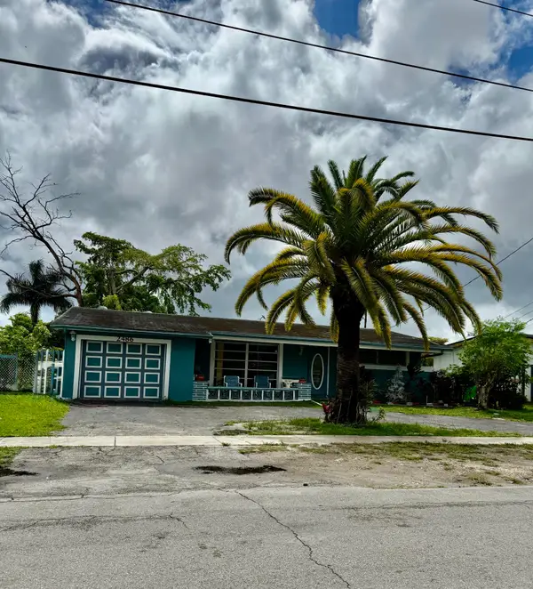 2486 NW 73rd Avenue, Sunrise, FL 33313