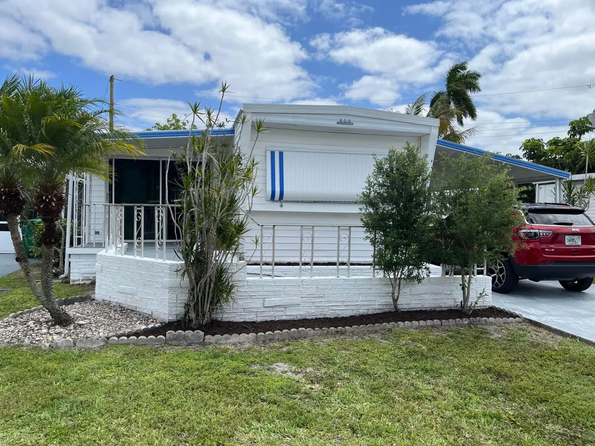 8510 SW 18th Place, Davie, FL 33324 - #1