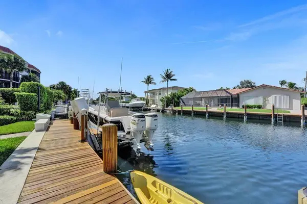 780 Jeffery Street #6, Boca Raton, FL 33487