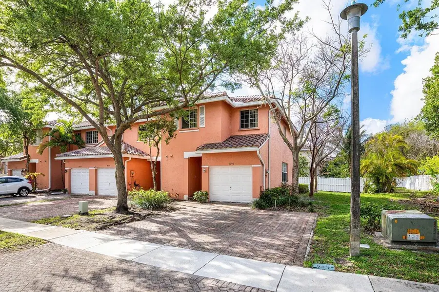 9090 NW 40th Place, Sunrise, FL 33351 - #2