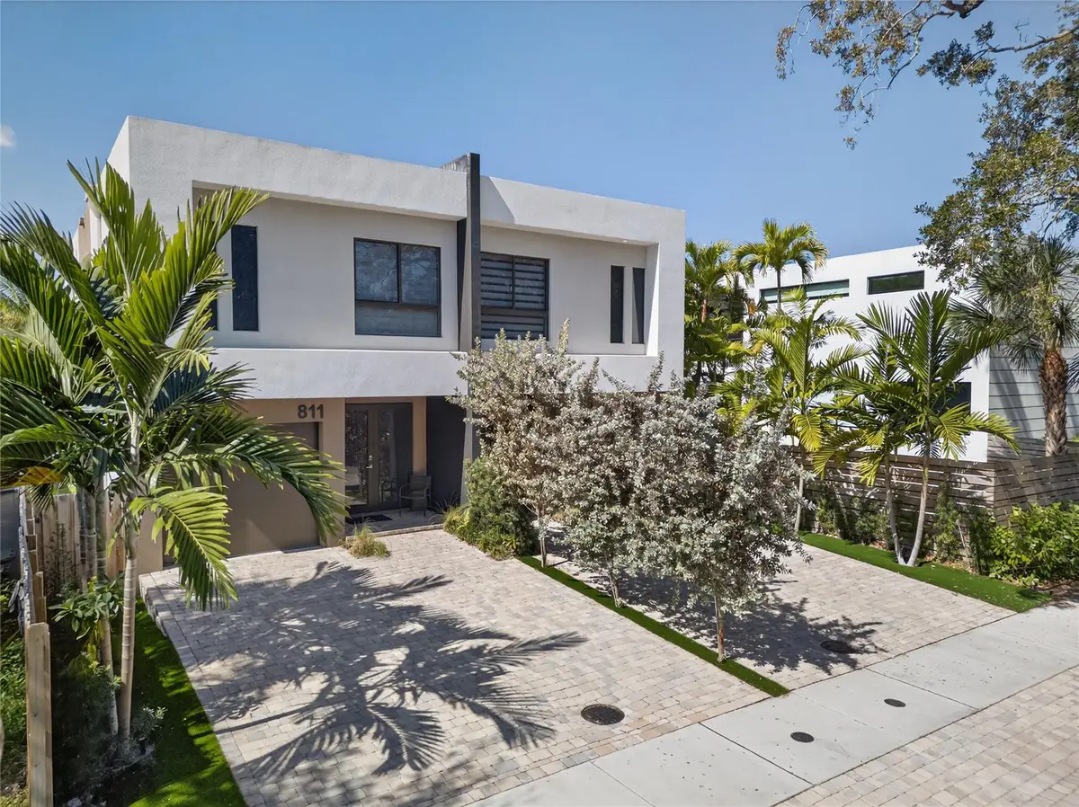 811 SW 10th Terrace, Fort Lauderdale, FL 33315 - #1