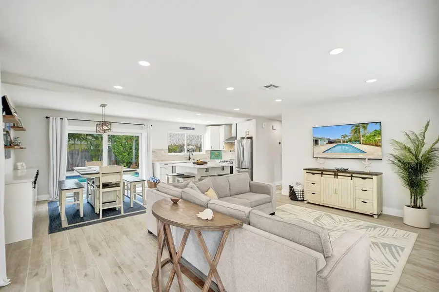 275 SW 14th Street, Pompano Beach, FL 33060 - #3