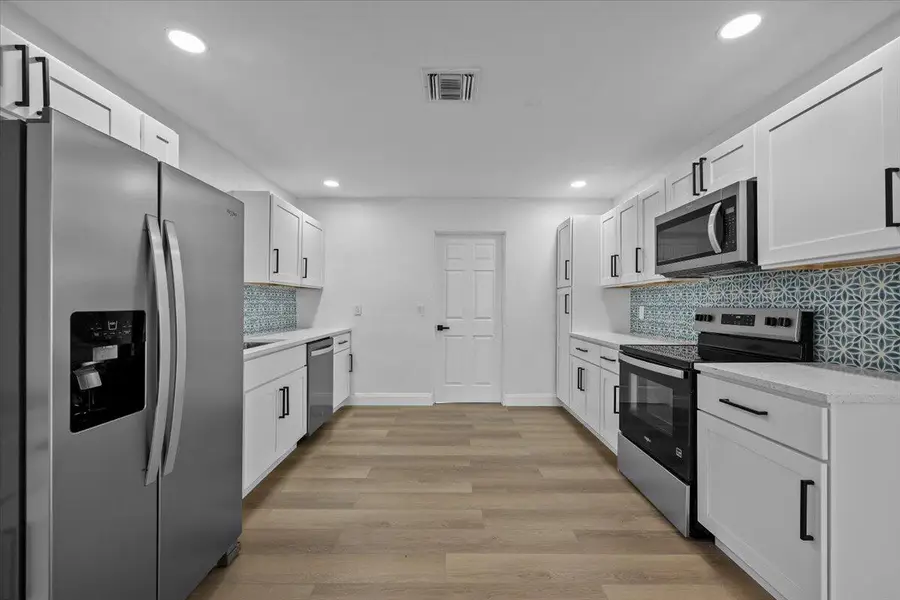 1612 Sherwood Avenue, Mangonia Park, FL 33407 - #3