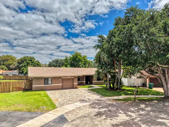 5540 SW 113th Avenue, Cooper City, FL 33330 - #2