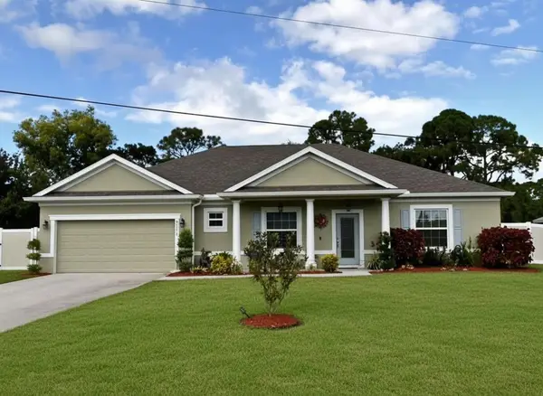 5111 NW Newark Lane, Port St Lucie, FL 34983