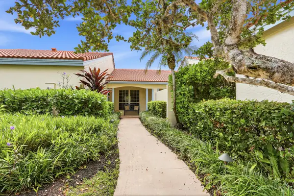 2465 Vista Del Prado Drive, Wellington, FL 33414