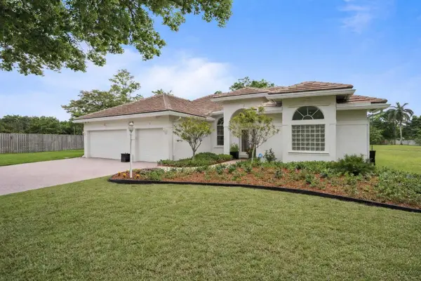 16245 Seneca Circle, Davie, FL 33331