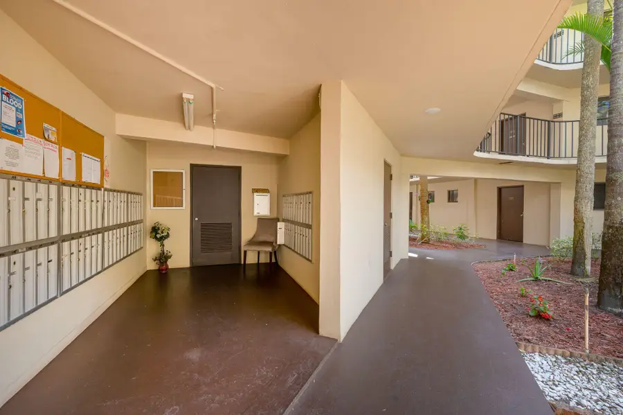5220 Las Verdes Circle #108, Delray Beach, FL 33484 - #3