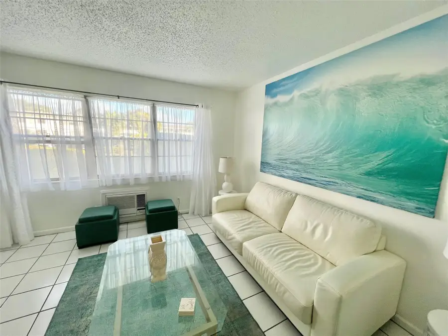 266 Oakridge P #266, Deerfield Beach, FL 33442 - #2