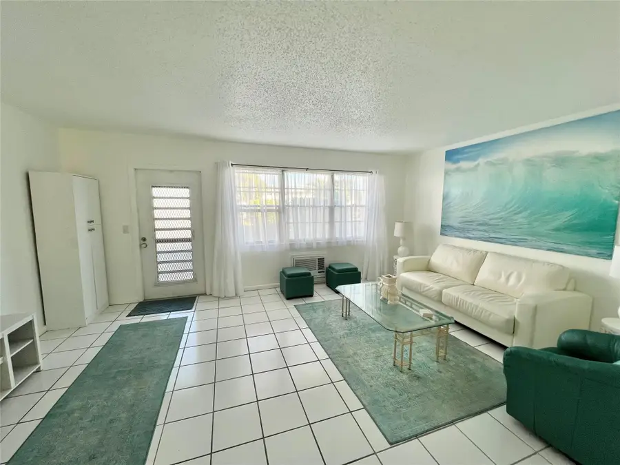 266 Oakridge P #266, Deerfield Beach, FL 33442 - #3