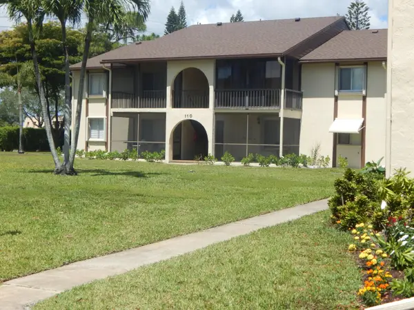 110 Lake Pine Circle #D-2, Greenacres, FL 33463