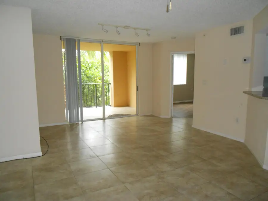 300 Scotia Drive #203, Hypoluxo, FL 33462 - #3