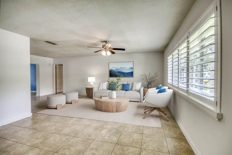 4359 Daffodil Circle N, Palm Beach Gardens, FL 33410 - #2