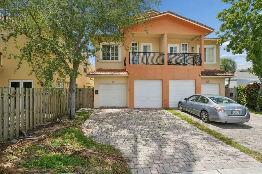 819 SW 7th Avenue, Fort Lauderdale, FL 33315 - #2