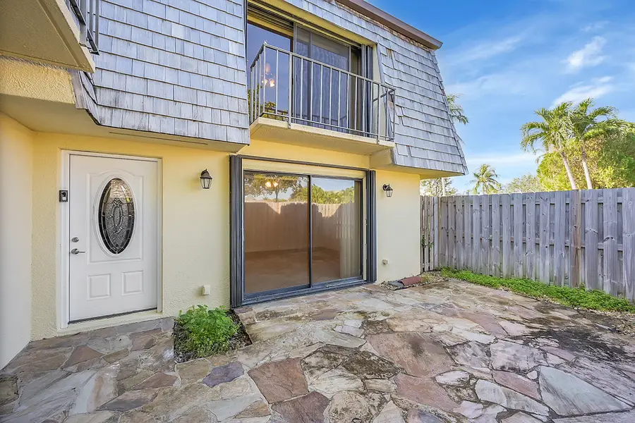 128 Lake Arbor Drive, Palm Springs, FL 33461 - #3