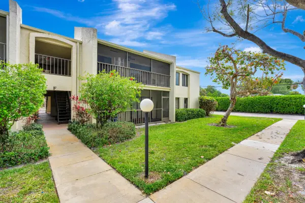 150 Pineview Road #F3, Jupiter, FL 33469