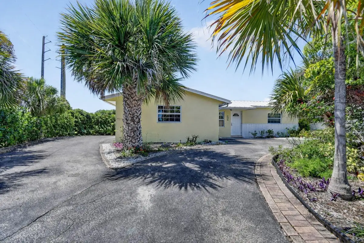 1006 SW 28th Avenue, Boynton Beach, FL 33426 - #1