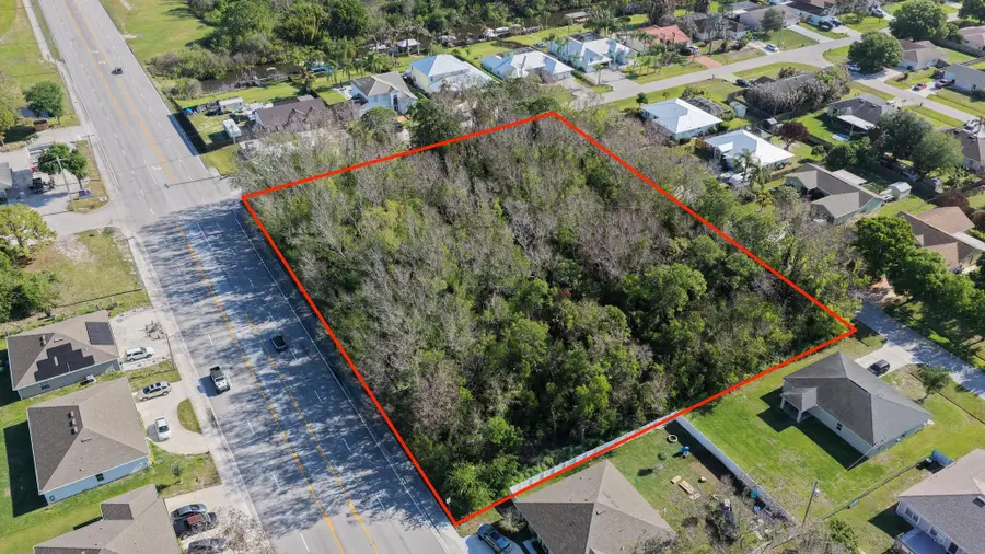 274 NE Saint James Drive, Port Saint Lucie, FL 34983 - #2