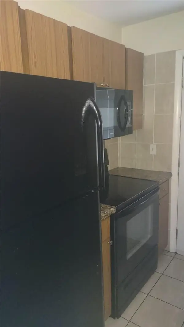 1450 E Sample Road, Pompano Beach, FL 33064