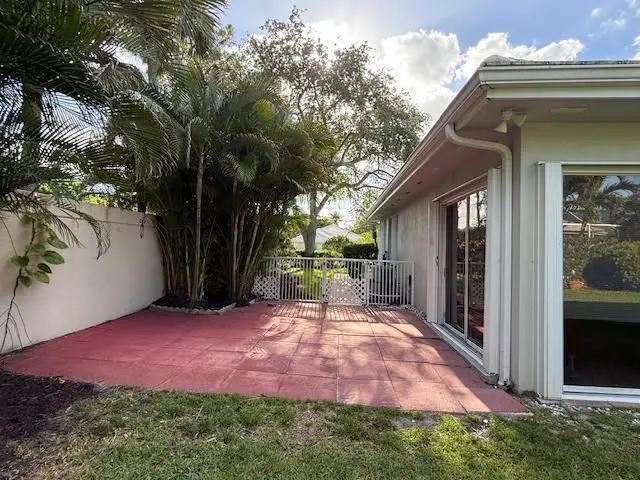 8773 Wakefield Drive, Palm Beach Gardens, FL 33410 - #3